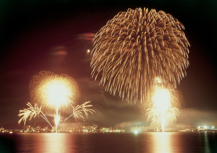 【自社HP限定(先着10名様)!】8月30日一夜かぎり★「花火クルーズ乗船付宿泊プラン」♪♪1_1