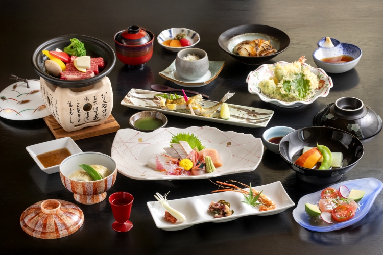【自社HP限定(先着10名様)!】8月30日一夜かぎり★「花火クルーズ乗船付宿泊プラン」♪♪2_1
